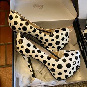 ELLA White heels with black polka dots size 6.5 never worn brand new. Mint cond